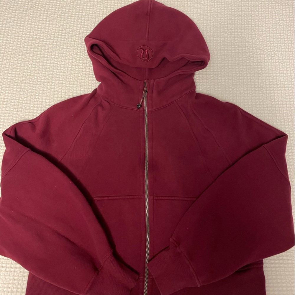 Lululemon Scuba